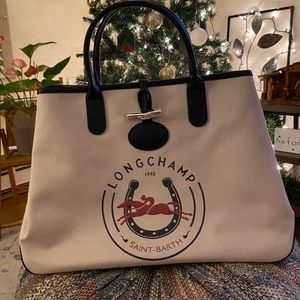 Roseau 1948 Tan, Navy and Red Women's Tote Bag